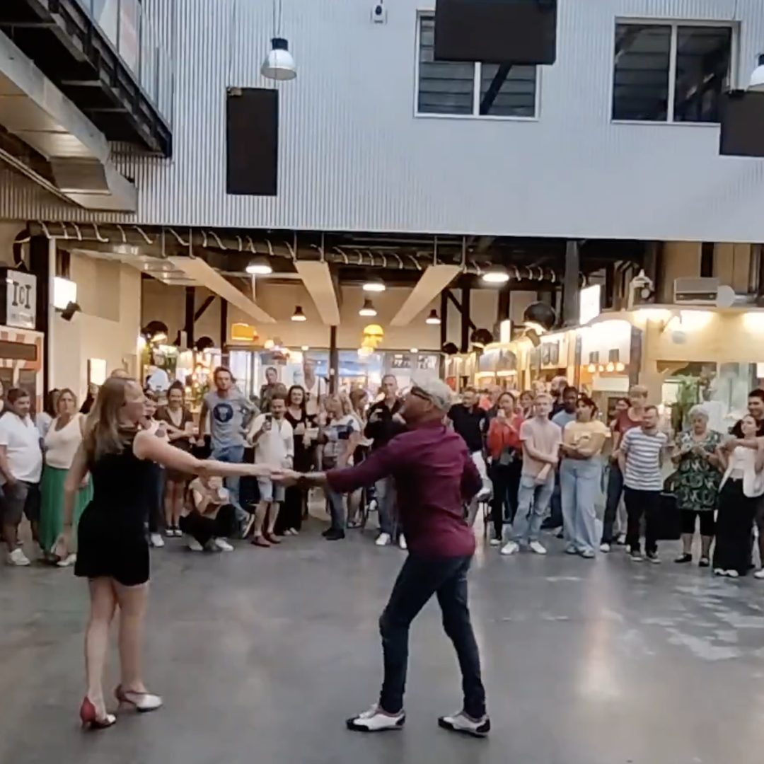 Cours de rock moderne à Chaud Bouillon à Lille — Amoureux des 4 Temps