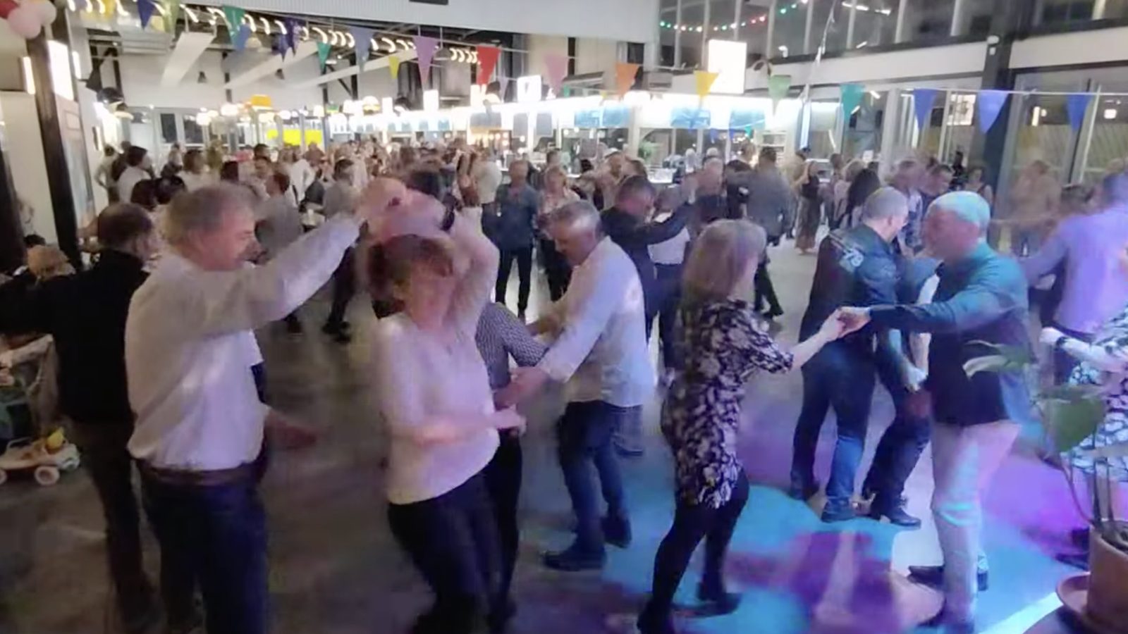 Cours de rock moderne à Chaud Bouillon à Lille — Amoureux des 4 Temps