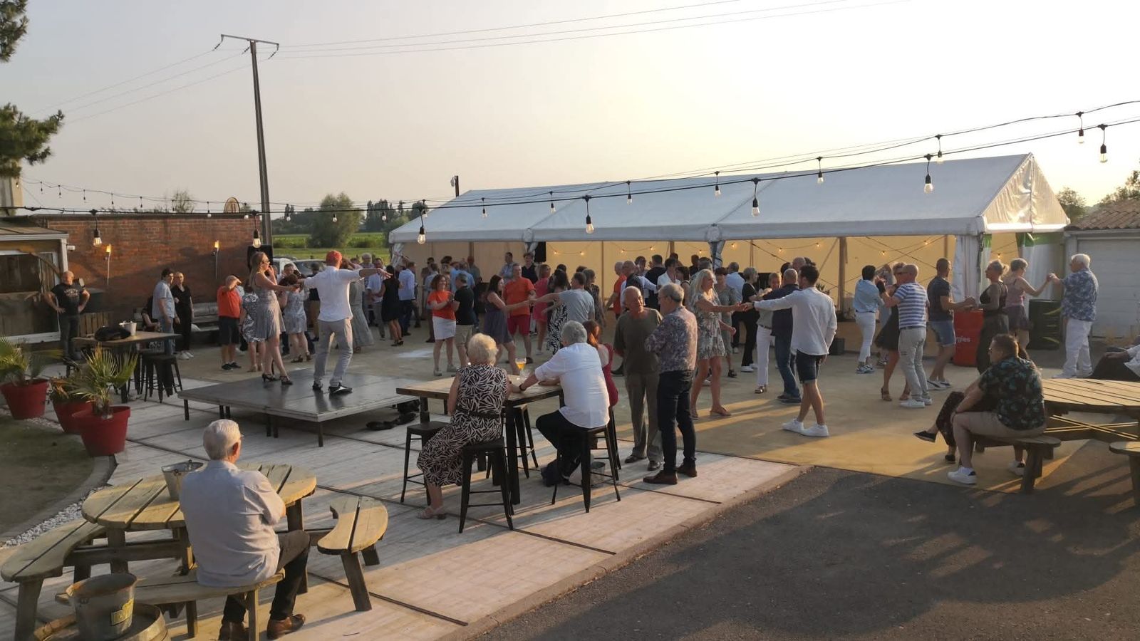 Danser le rock dans les Flandres — Le Manoir, Bailleul