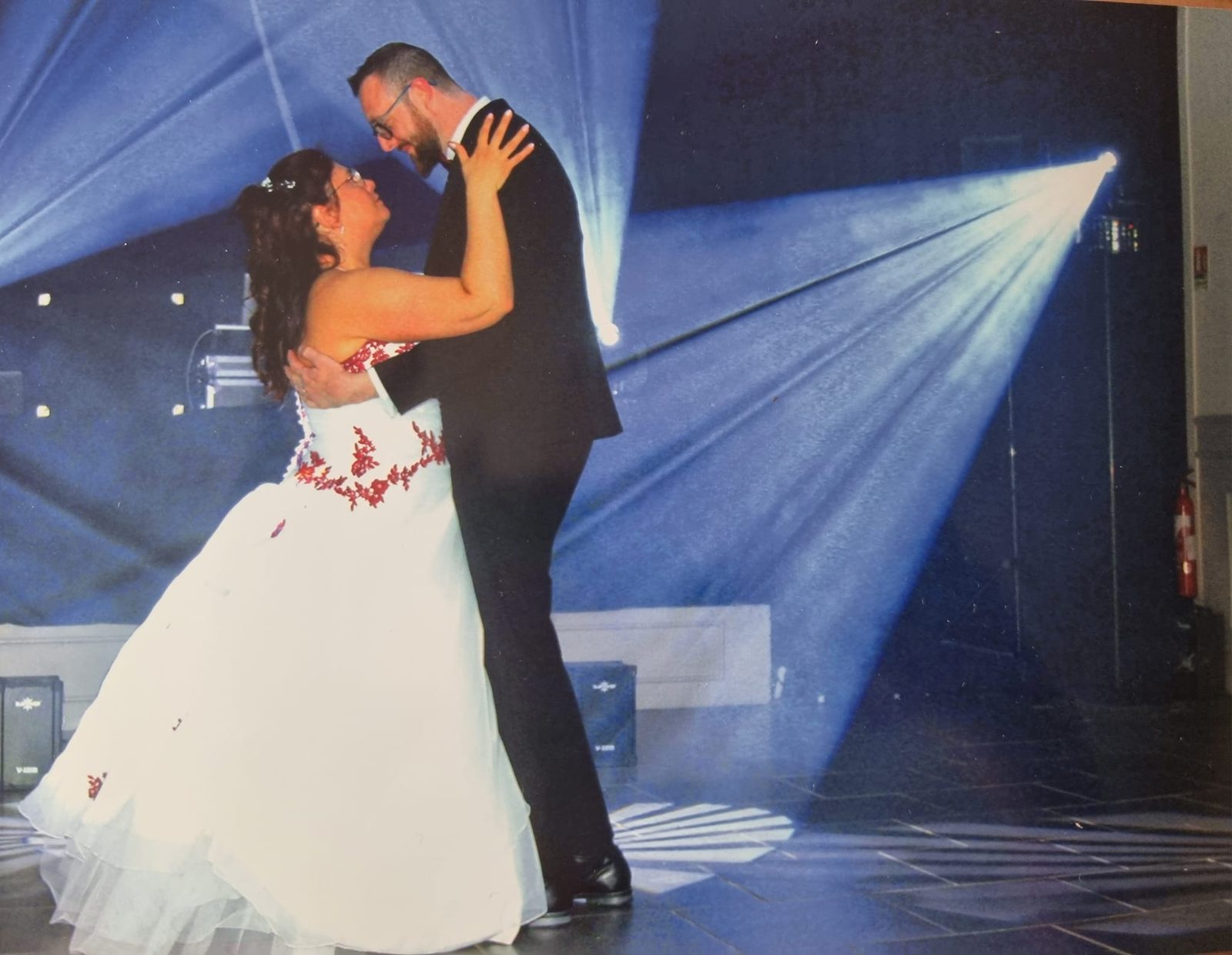 Première danse sous les projecteurs — danse de mariage près d'Armentières